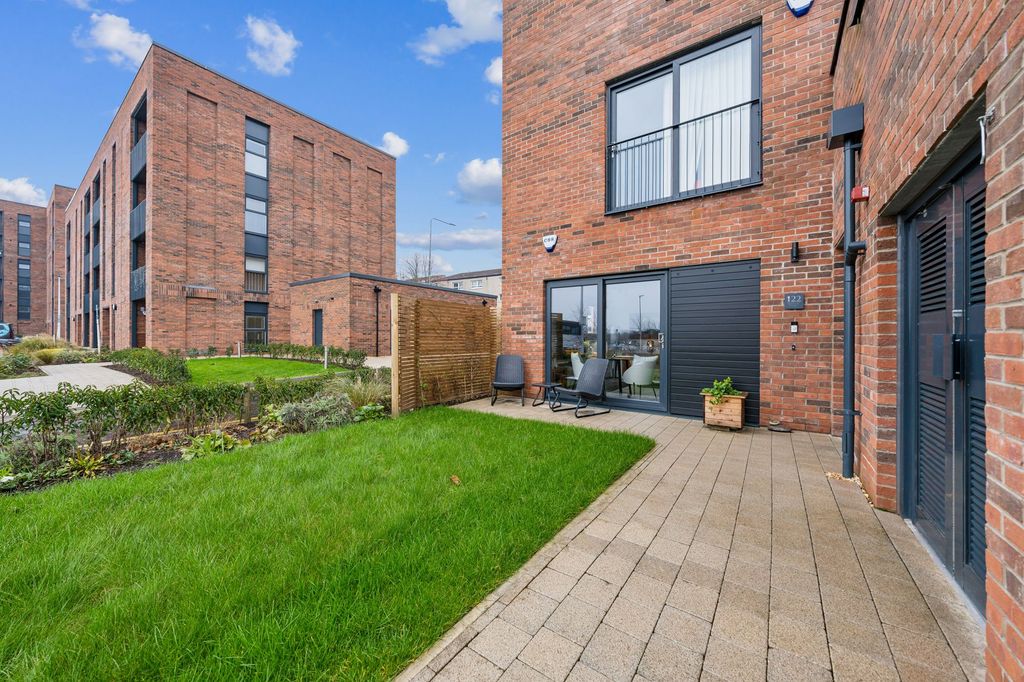 Additional image 22 of 2 bed flat for sale122 Festival Court, Prince's Quay, Glasgow G51