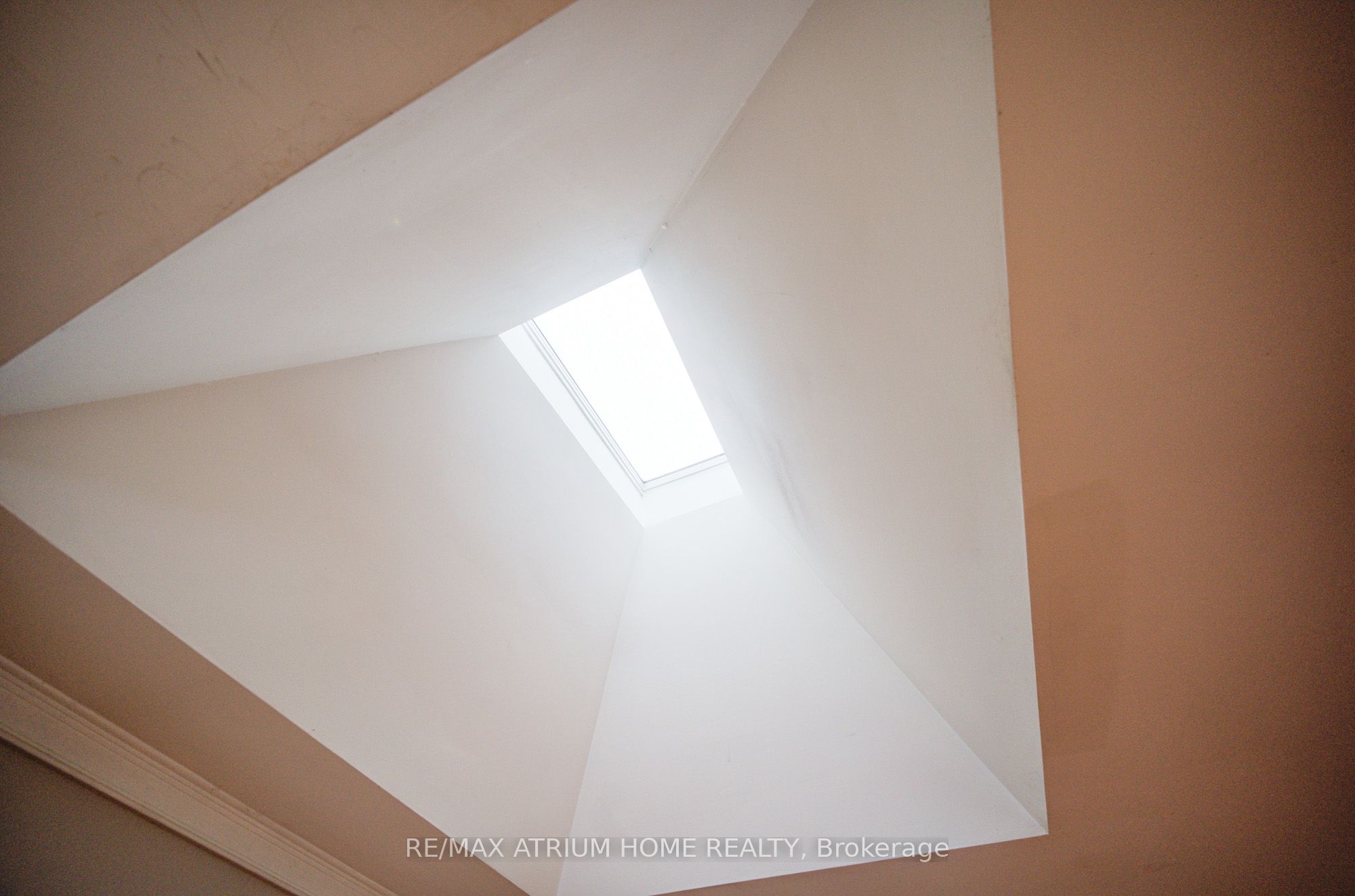 Additional image 3 of 18 Doverwood Court, Toronto, ON, M2M 2G7