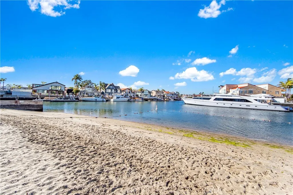 Additional image 127 of 16293 Wayfarer Lane, Huntington Beach, CA 92649