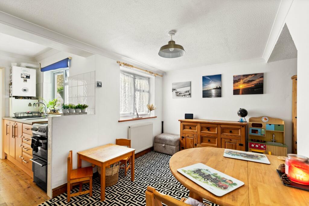 Additional image 5 of Queens Gardens, Dover, CT17