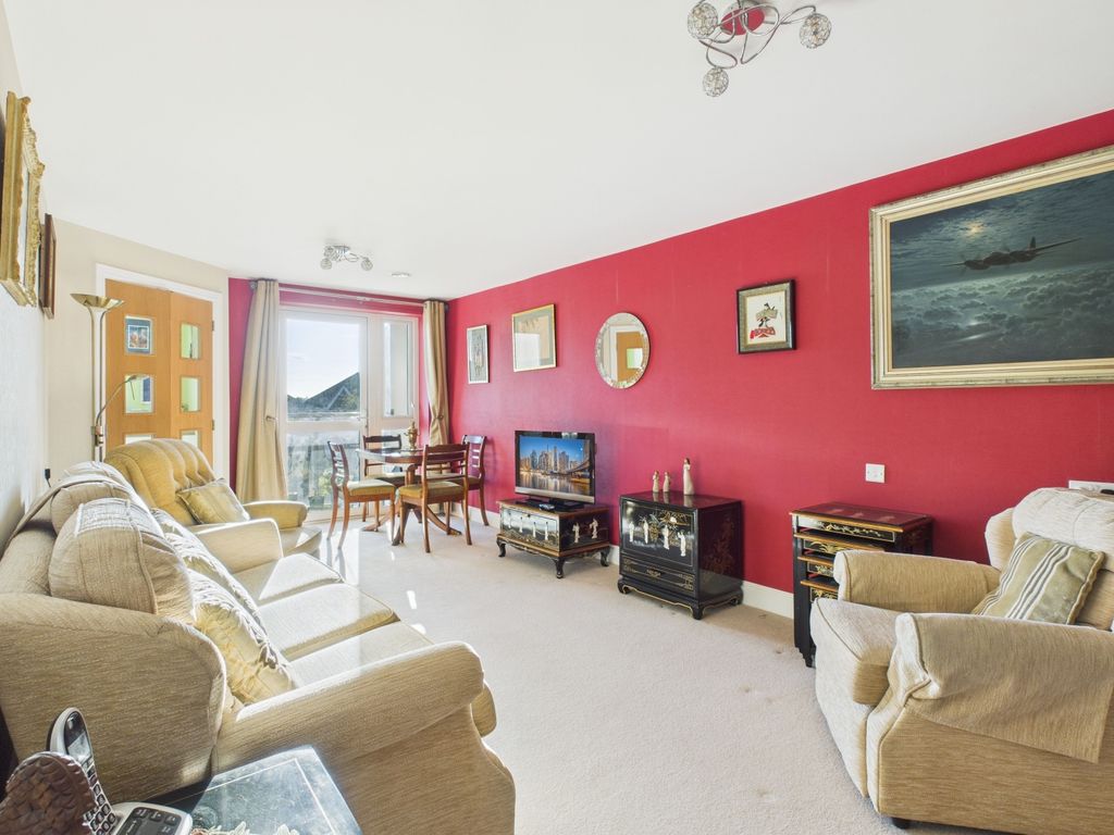 Additional image 2 of 2 bed flat for sale45 Wardington Court Welford Road, Northampton NN2