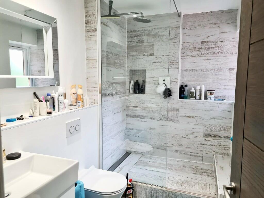 Additional image 9 of Hall Place Close, St. Albans, Hertfordshire, AL1 3SD