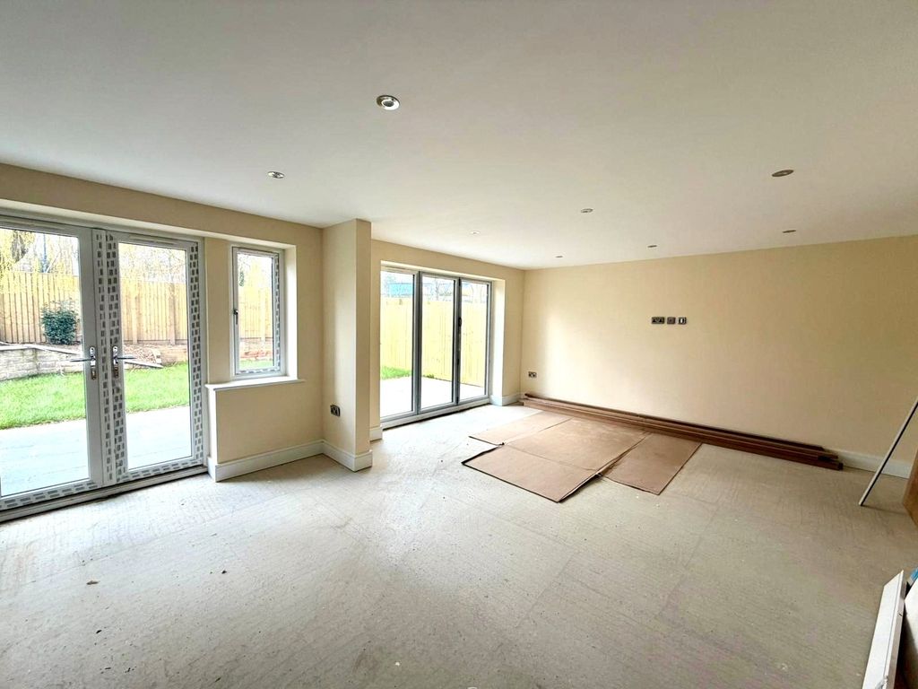 Additional image 6 of 6 bed detached house for saleManor Court, Horbury, Wakefield WF4