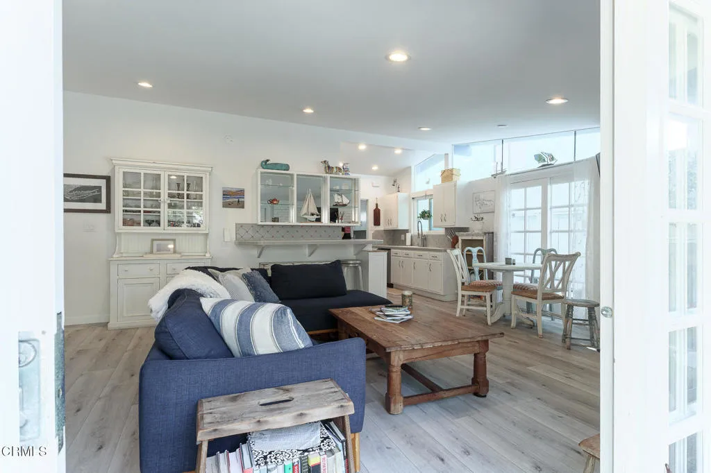 Additional image 35 of 1089 Belfast Lane, Ventura, CA 93001