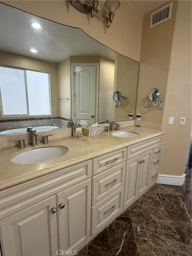 Additional image 38 of 211 Chicago Ave, Huntington Beach, CA 92648