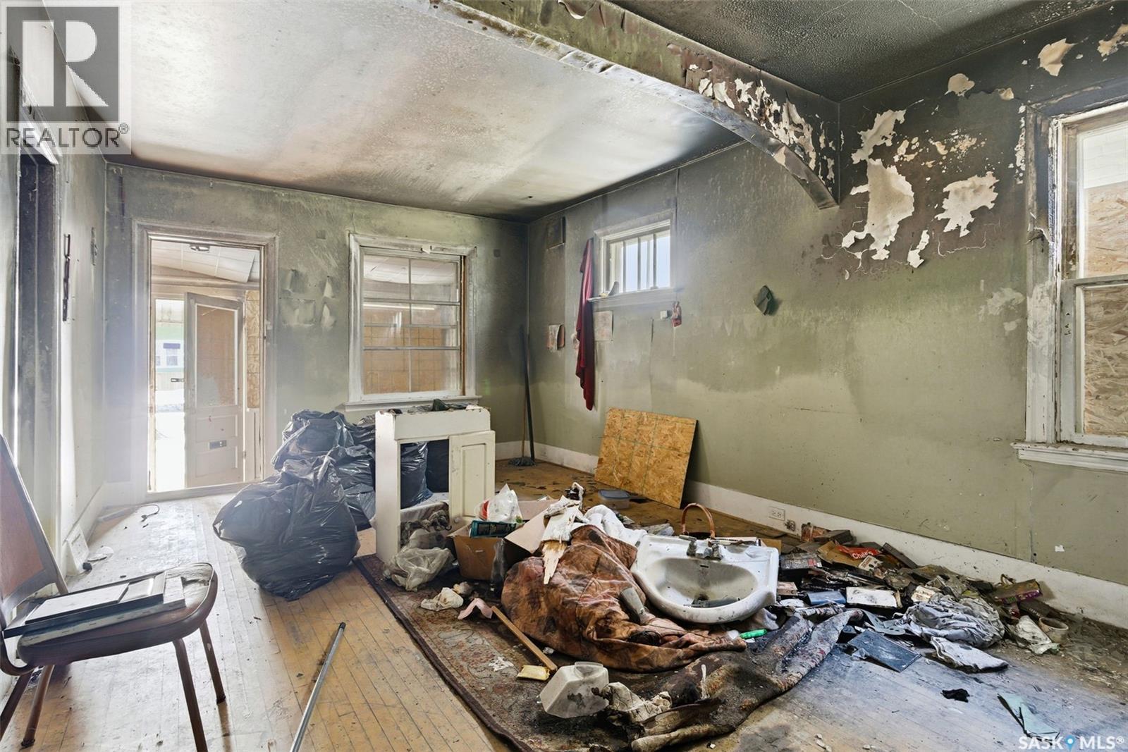 Additional image 2 of 1120 Victoria Avenue, Regina, SK, S4P0N7