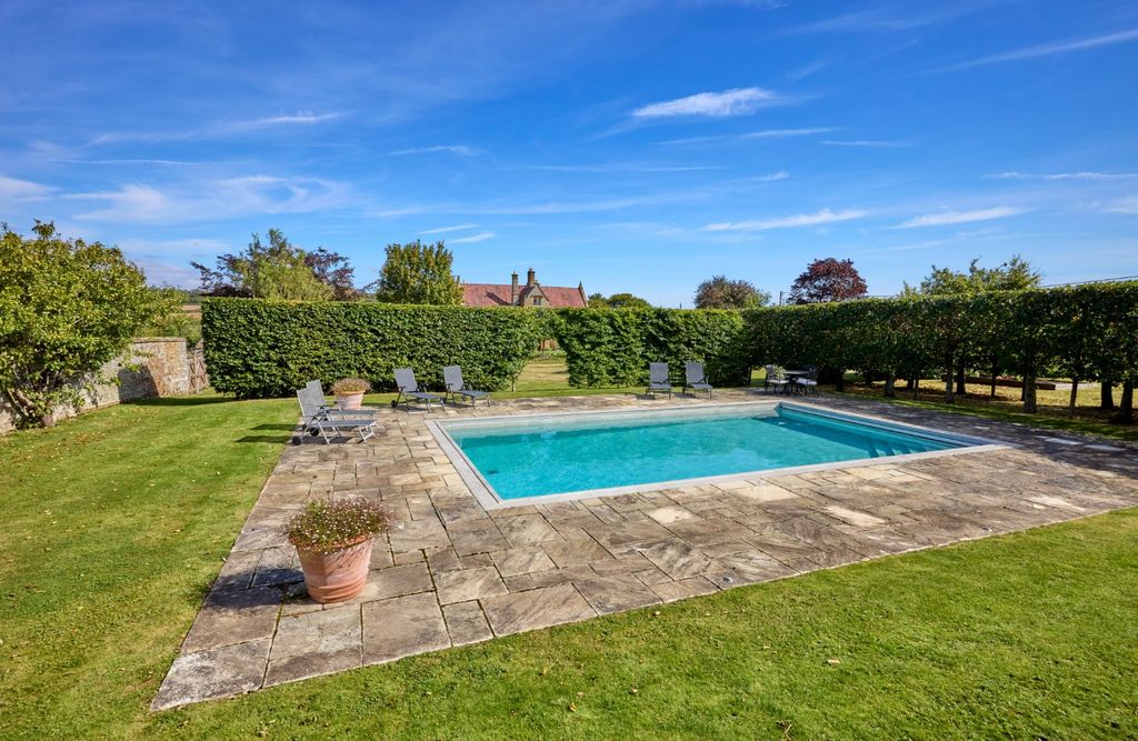 Additional image 19 of 6 bed detached house for salePlumpton, Nr Towcester, South Northamptonshire NN12