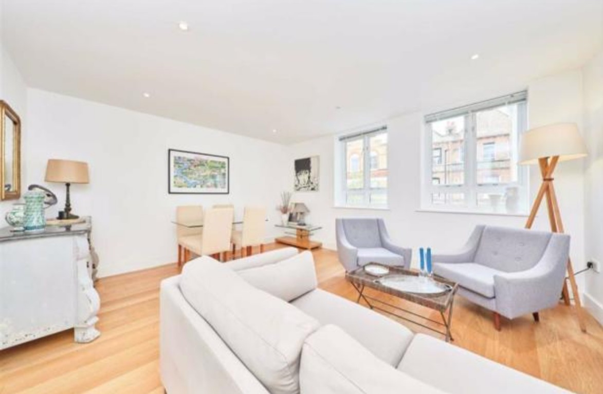 1 Bed Flat, Old South Lambeth Road, SW8, N1 7GU