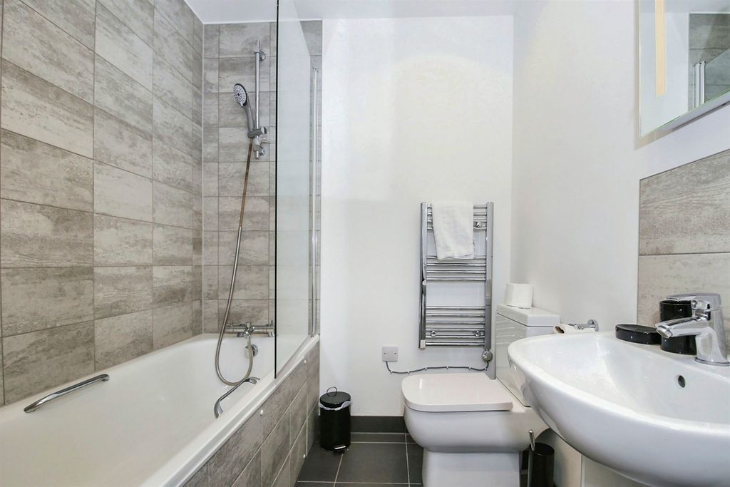 Additional image 11 of 2 bed flat for saleBroadway, Peterborough PE1