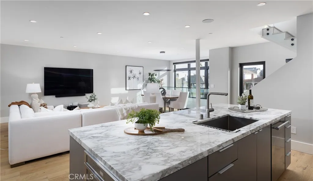 Additional image 47 of 502 W Balboa Blvd, Newport Beach, CA 92661