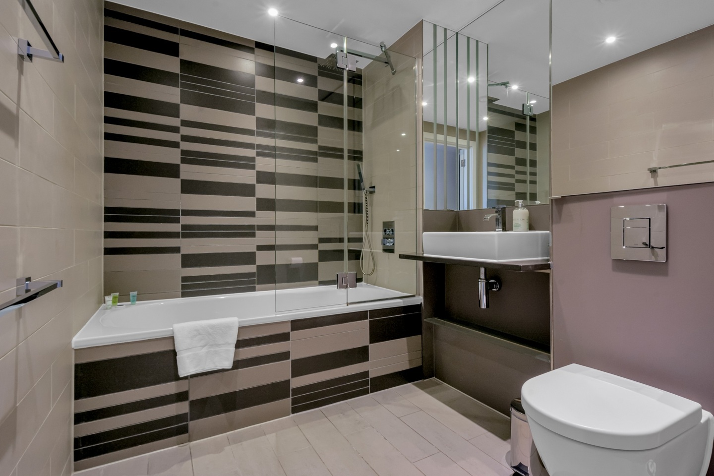 Additional image 9 of 1 Bed Flat, Avantgarde Place, E1, N1 7GU