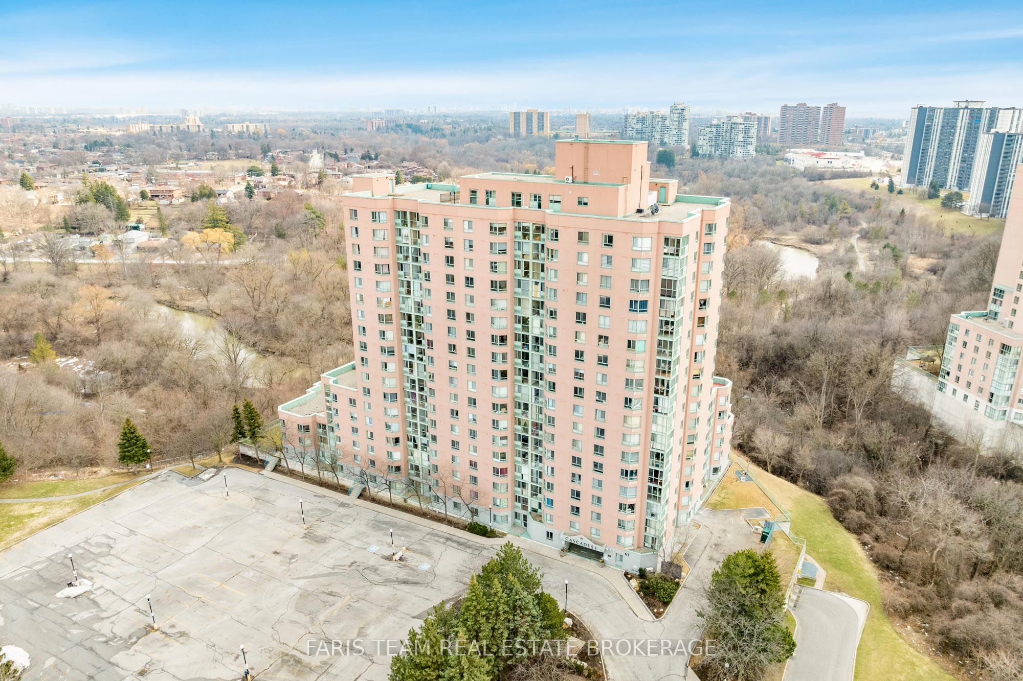 507-61 Markbrook Lane, Toronto, ON, M9V 5E7