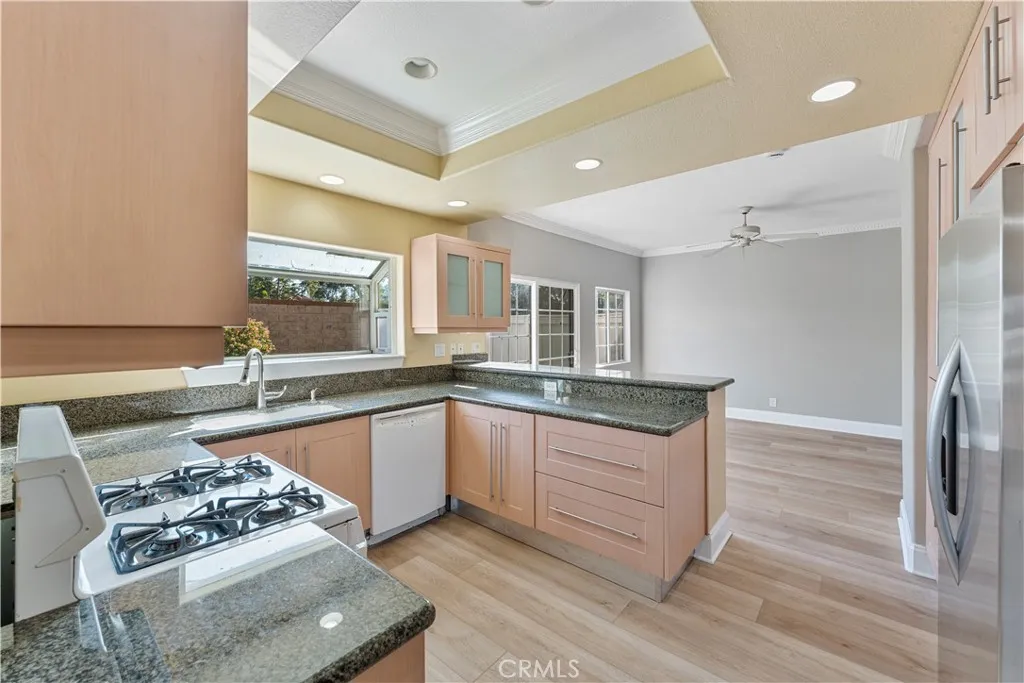 Additional image 8 of 2048 Cherokee, Tustin, CA 92782