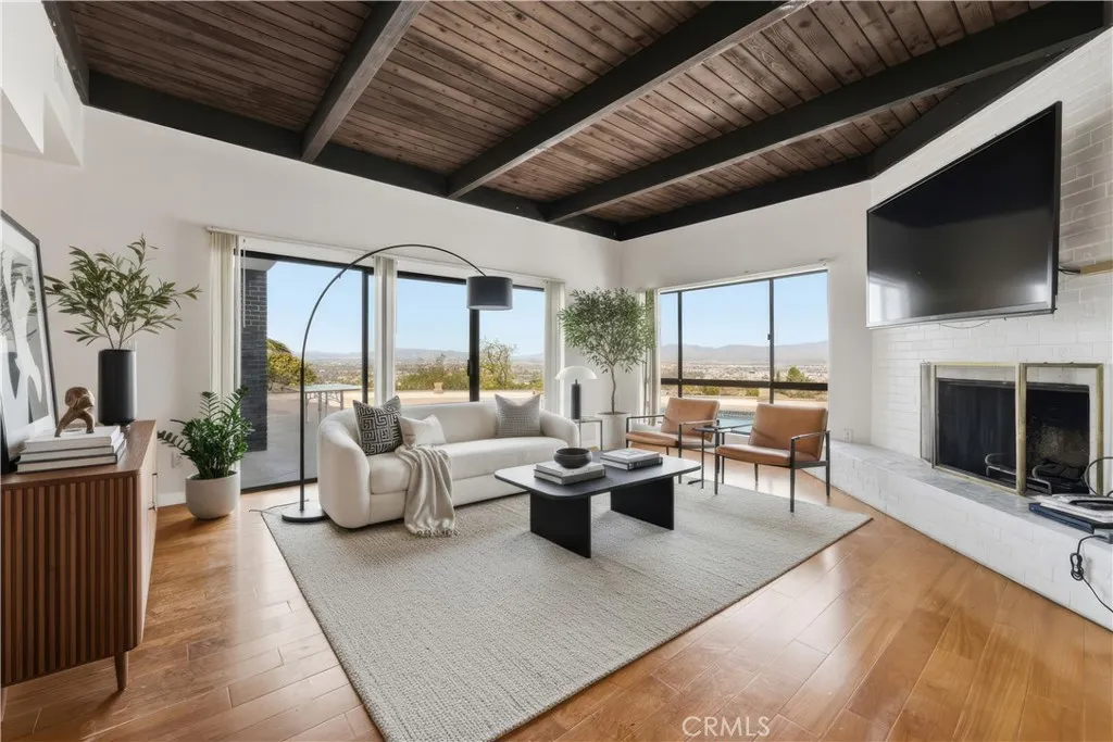 Additional image 29 of 3329 Dona Rosa Dr, Studio City, CA 91604