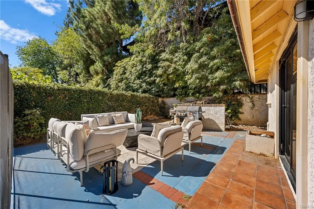 Additional image 102 of 673 S Mentor Avenue, Pasadena, CA 91106