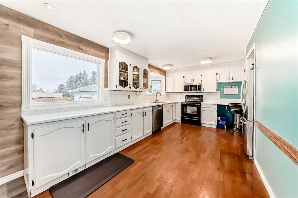 Additional image 4 of 315 Barrett Drive, Red Deer, AB, T4R1J1