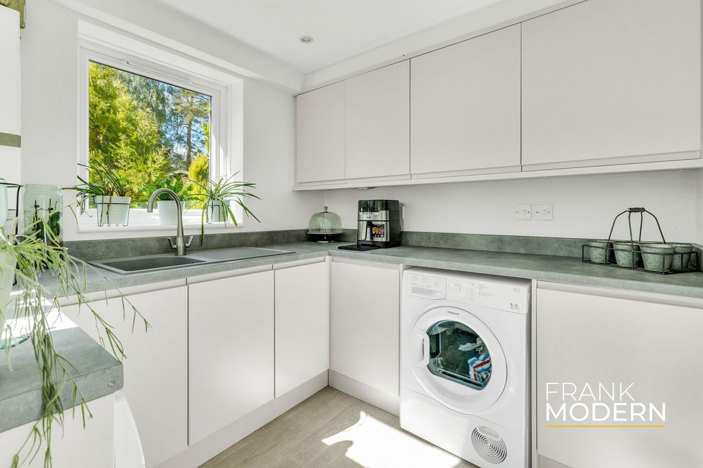 Additional image 17 of 6 bed detached house for saleWesthawe, Peterborough PE3