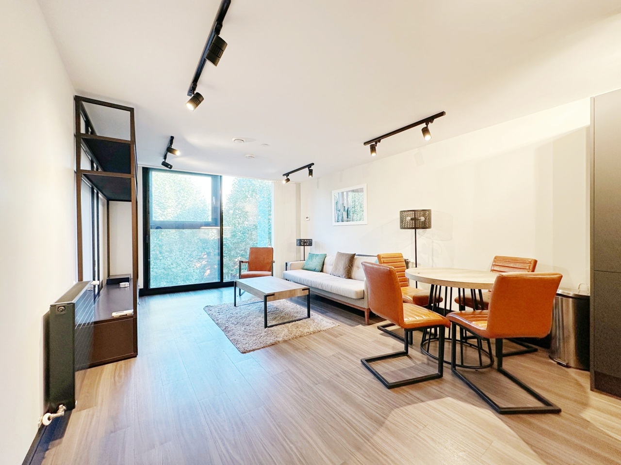 Additional image 3 of 2 Bed Flat, Tower Bridge Road, SE1, N1 7GU