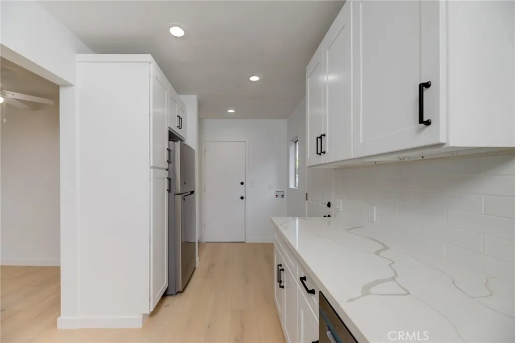 Additional image 12 of 824 7th Street, Hermosa Beach, CA 90254