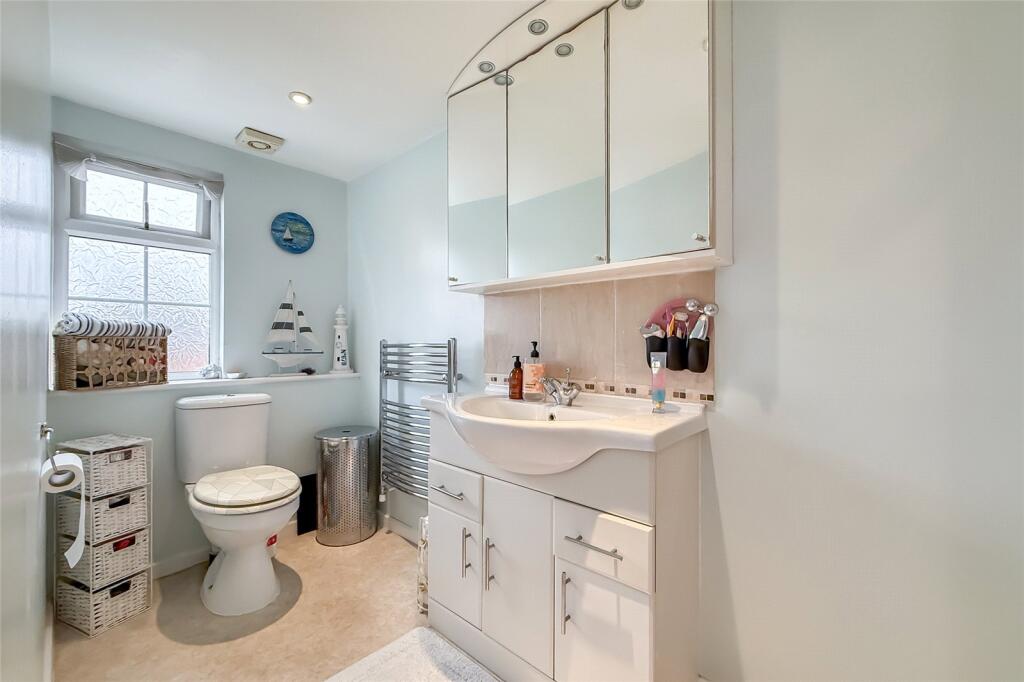 Additional image 21 of Hopground Close, St. Albans, Hertfordshire, AL1