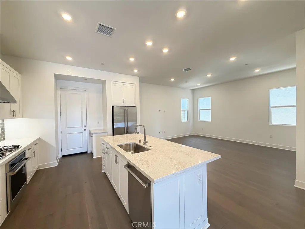 Additional image 36 of 105 Great park Boulevard, Irvine, CA 92618