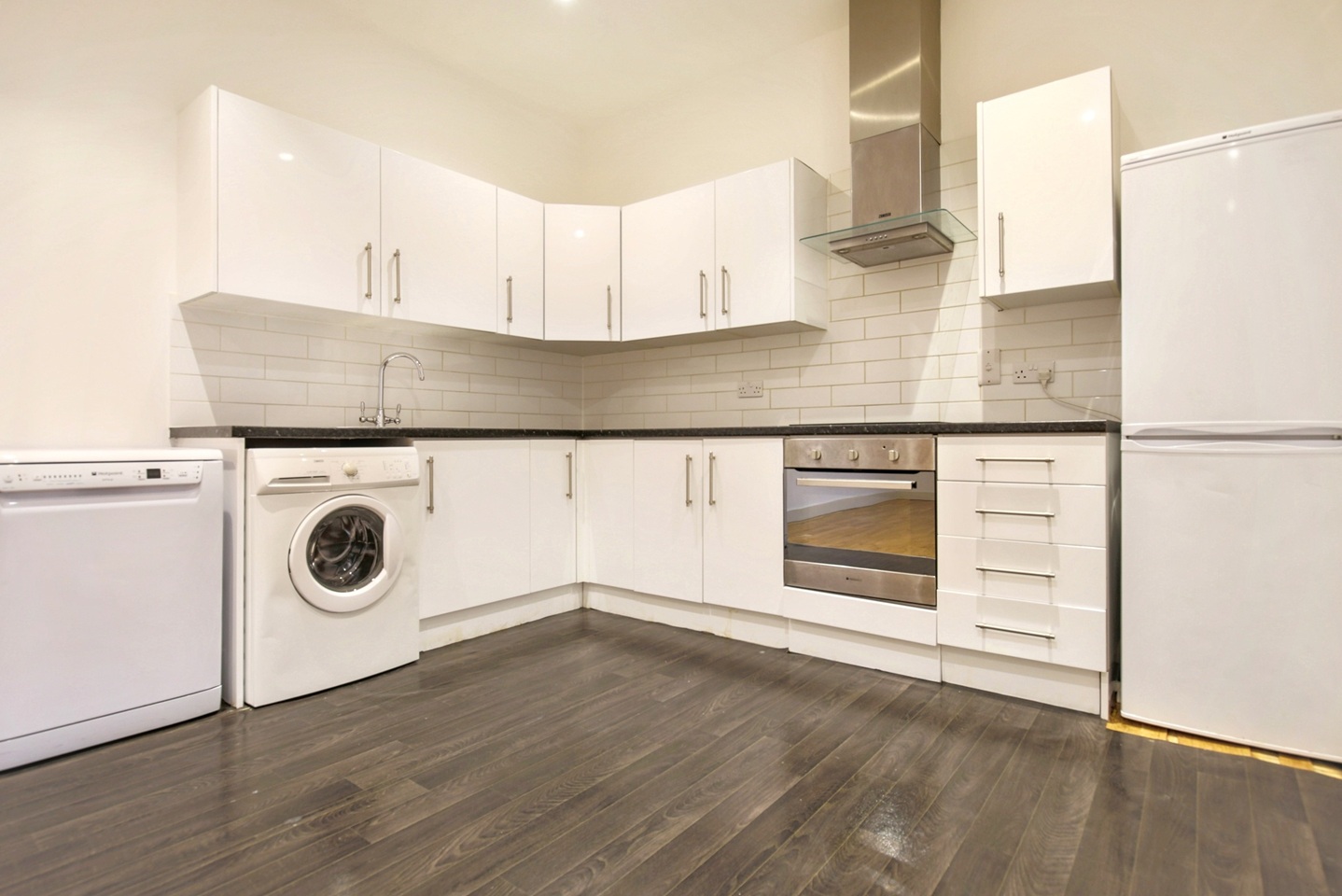 Additional image 2 of 2 Bed Flat, Colne House, E1, N1 7GU