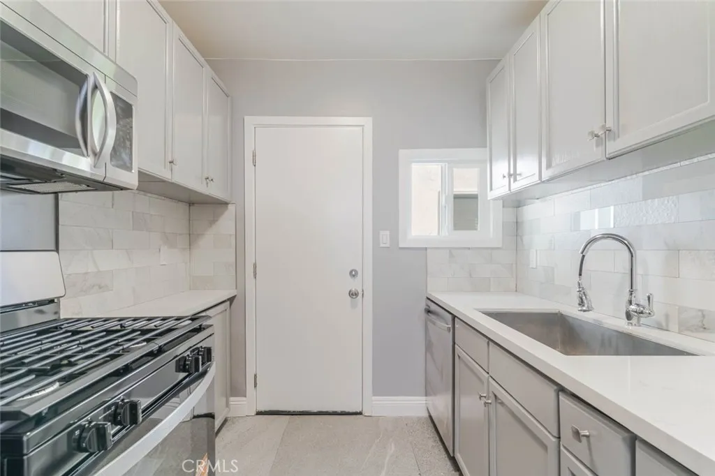 Additional image 7 of 1051 Western Avenue, Glendale, CA 91201