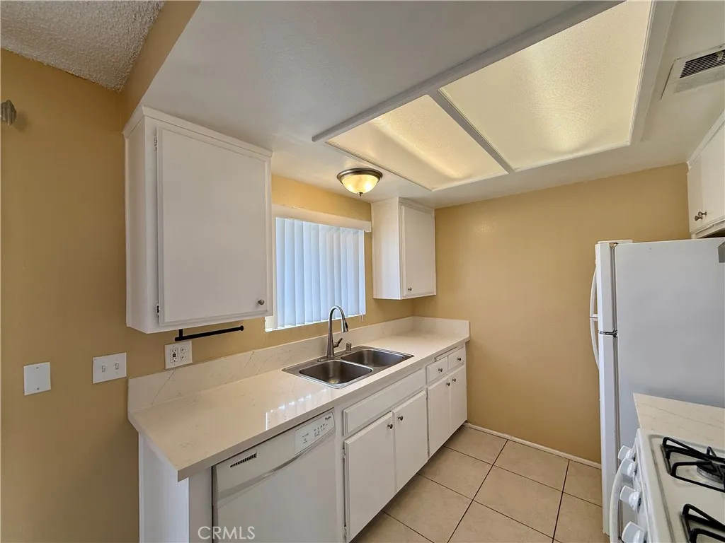 Additional image 6 of 901 N Dalton Avenue Unit D, Azusa, CA 91702