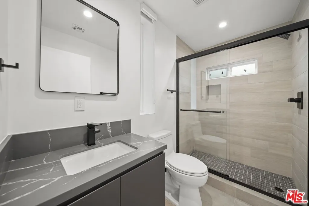 Additional image 6 of 849 N Mariposa Unit 1/2, Los Angeles, CA 90029