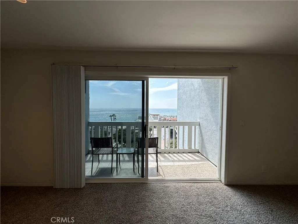 640 The Village Unit 217, Redondo Beach, CA 90277