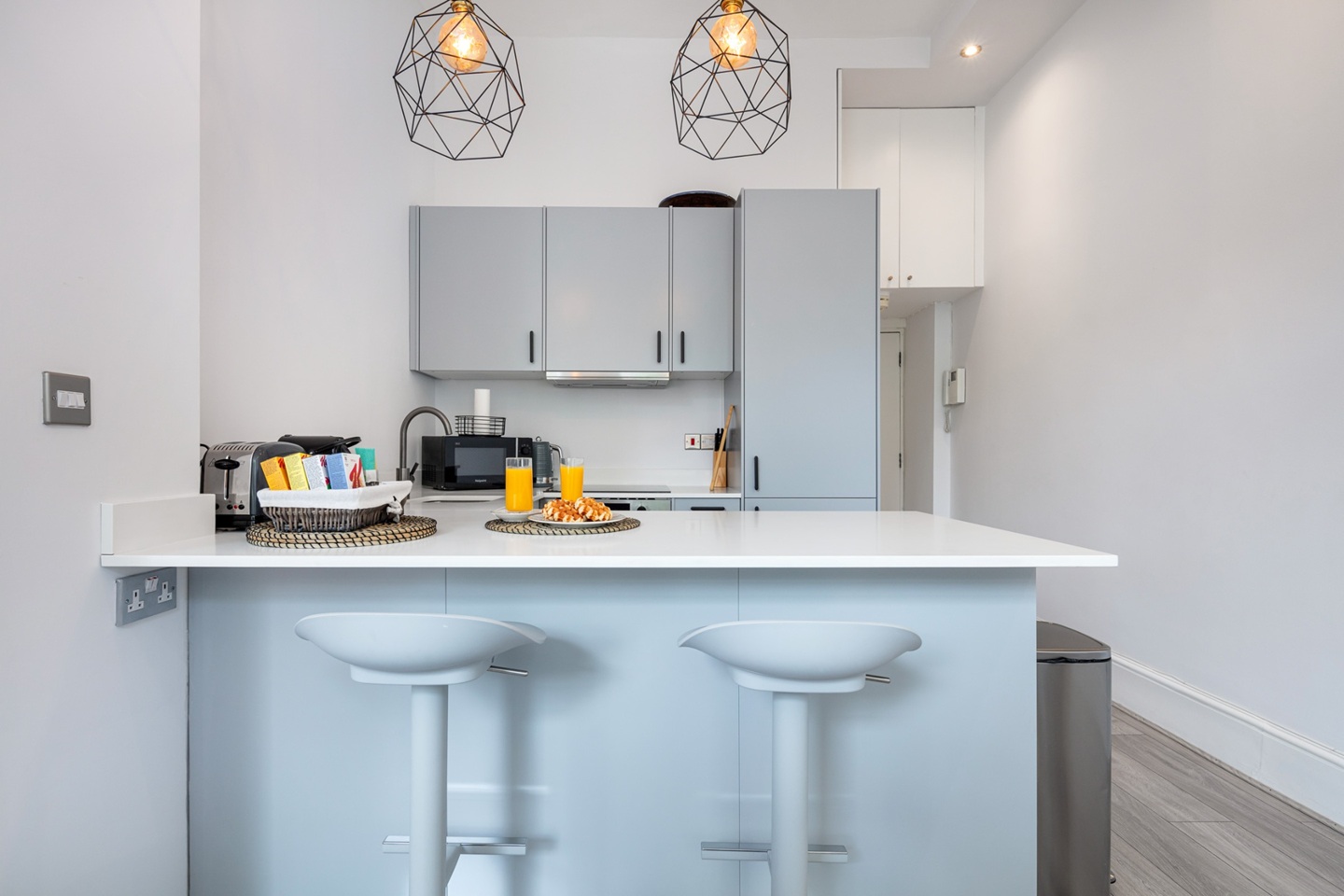 Additional image 9 of 1 Bed Flat, Queen's Gate, SW7, N1 7GU