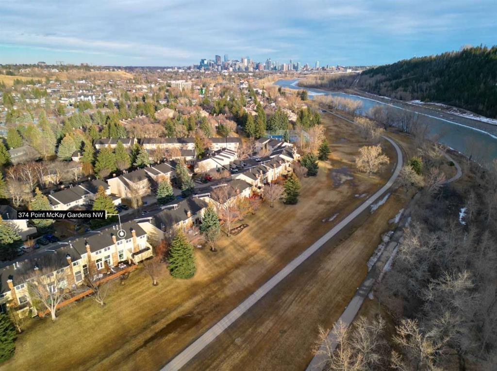 374 Point Mckay Gardens NW, Calgary, AB, T3B 4V8