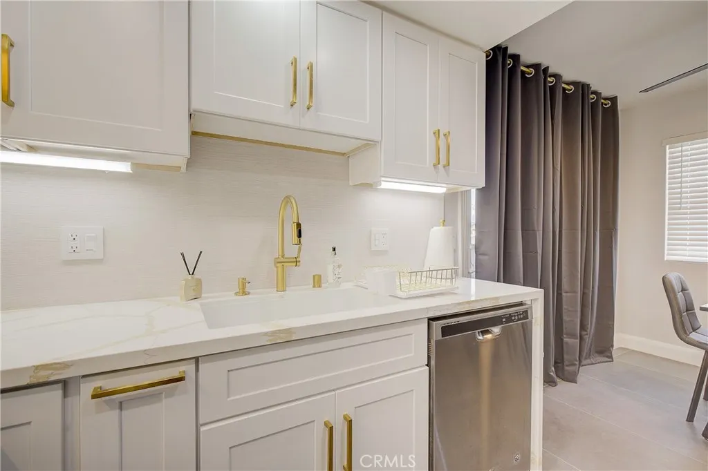 Additional image 10 of 16562 Regina Cir Unit 4, Huntington Beach, CA 92649