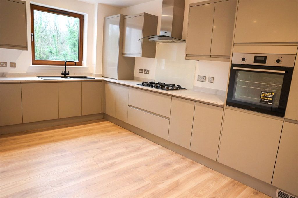 Additional image 12 of 2 bed flat for saleMain Street, Glenfarg, Perth, Perth And Kinross PH2