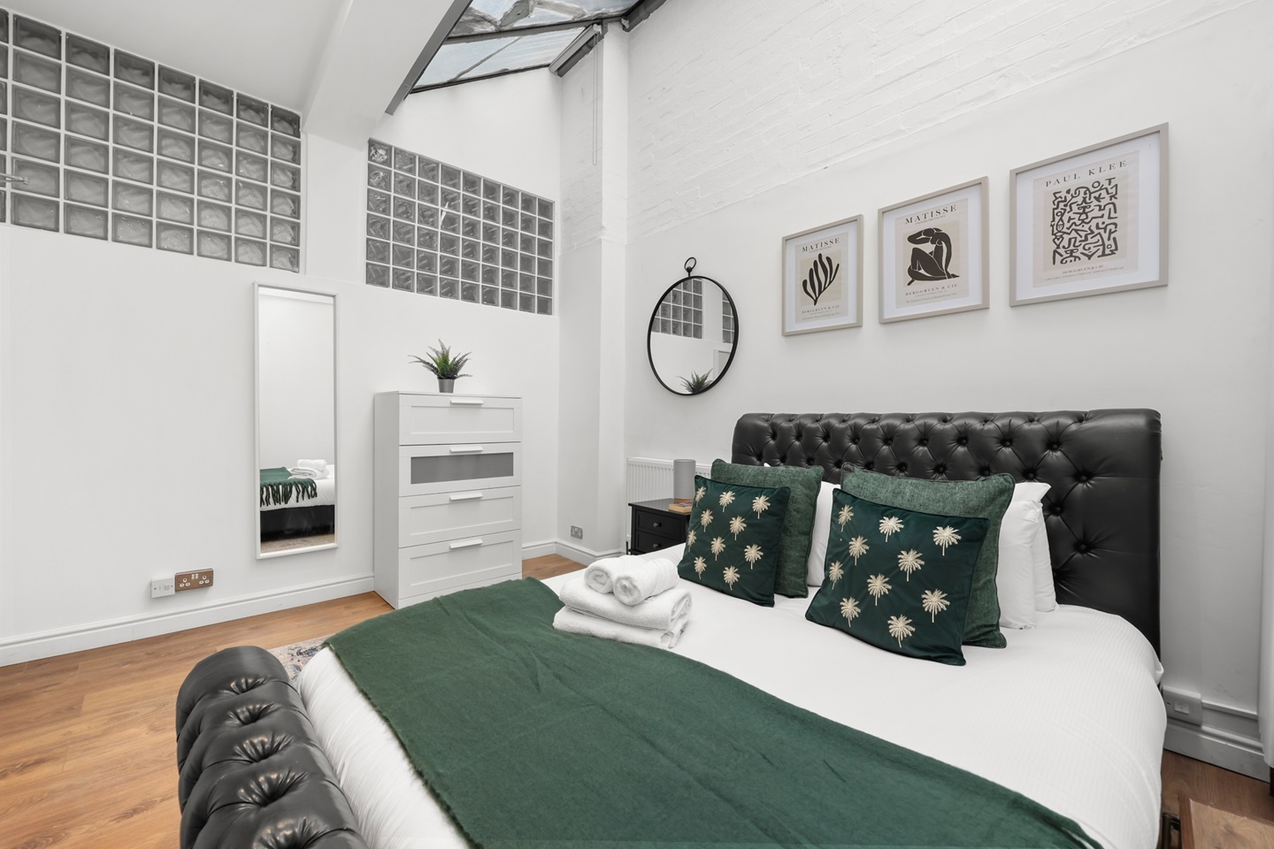 Additional image 10 of 3 Bed Flat, Bevenden Street, N1, N1 7GU