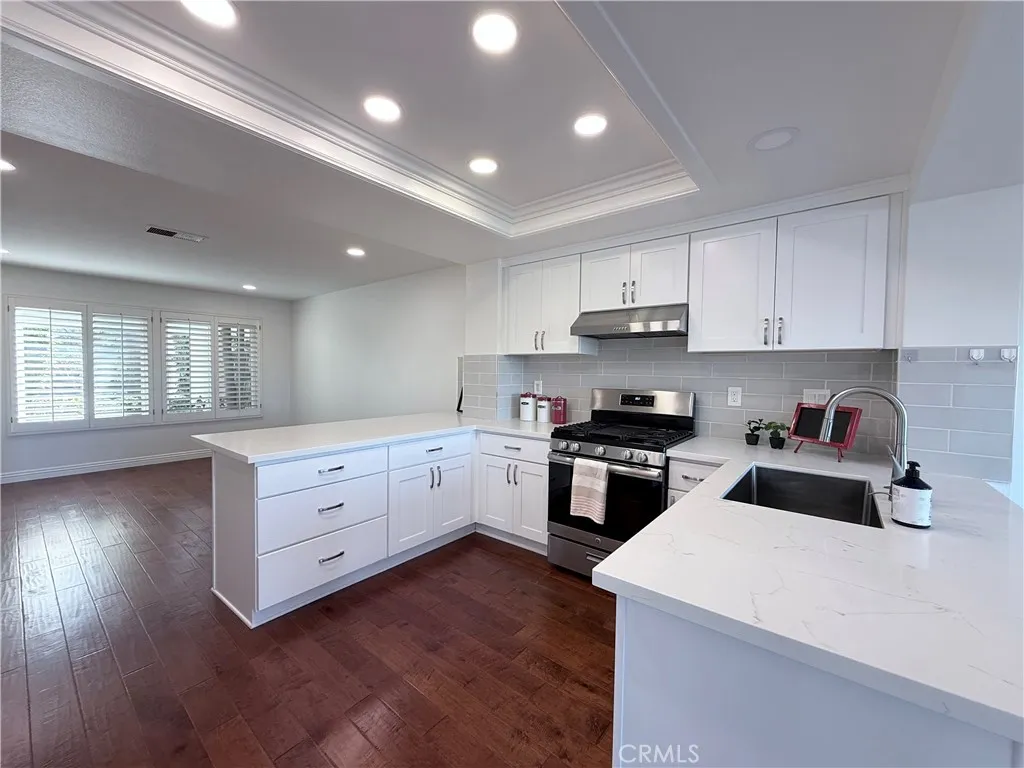 Additional image 12 of 9 La Quinta, Irvine, CA 92612