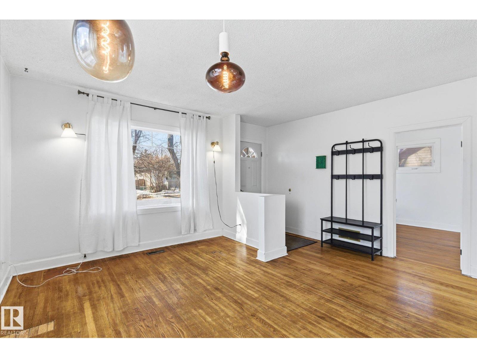 Additional image 4 of 12821 122 Street NW, Edmonton, AB, T5L0E6