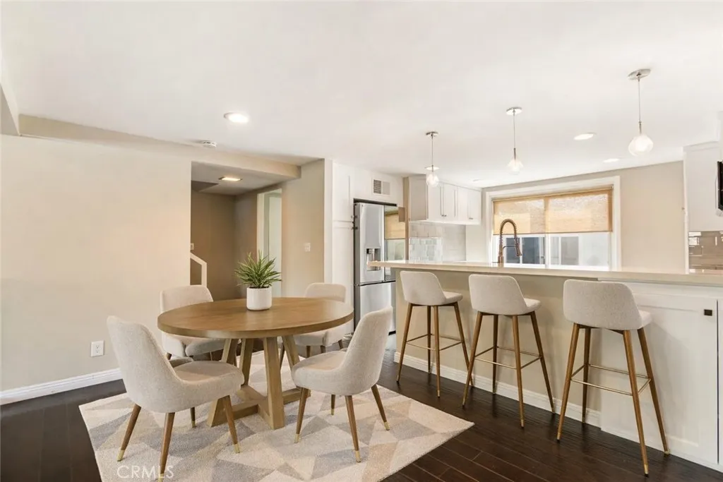 Additional image 4 of 4425 W Sarah St, Burbank, CA 91505