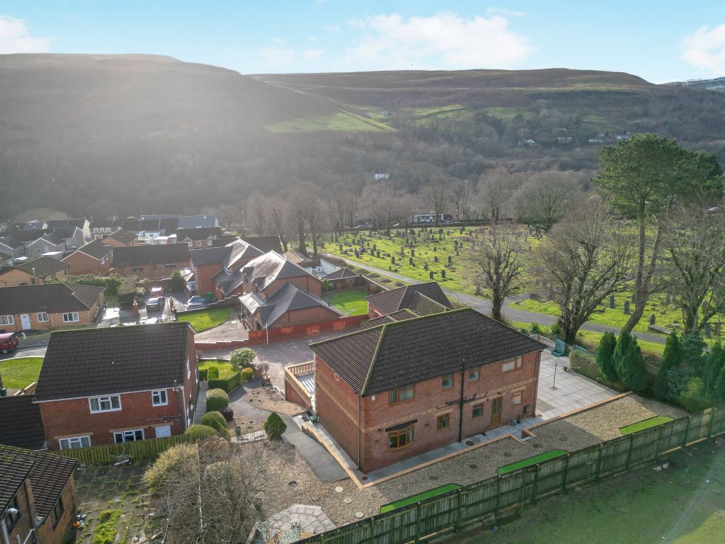 Additional image 33 of 4 bed detached house for saleBronheulwen, Porth CF39
