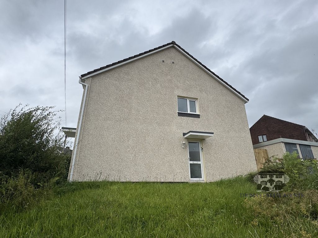 2 bed flat for saleHeol-Y-Twyn, Aberdare, Rhondda Cynon Taff CF44