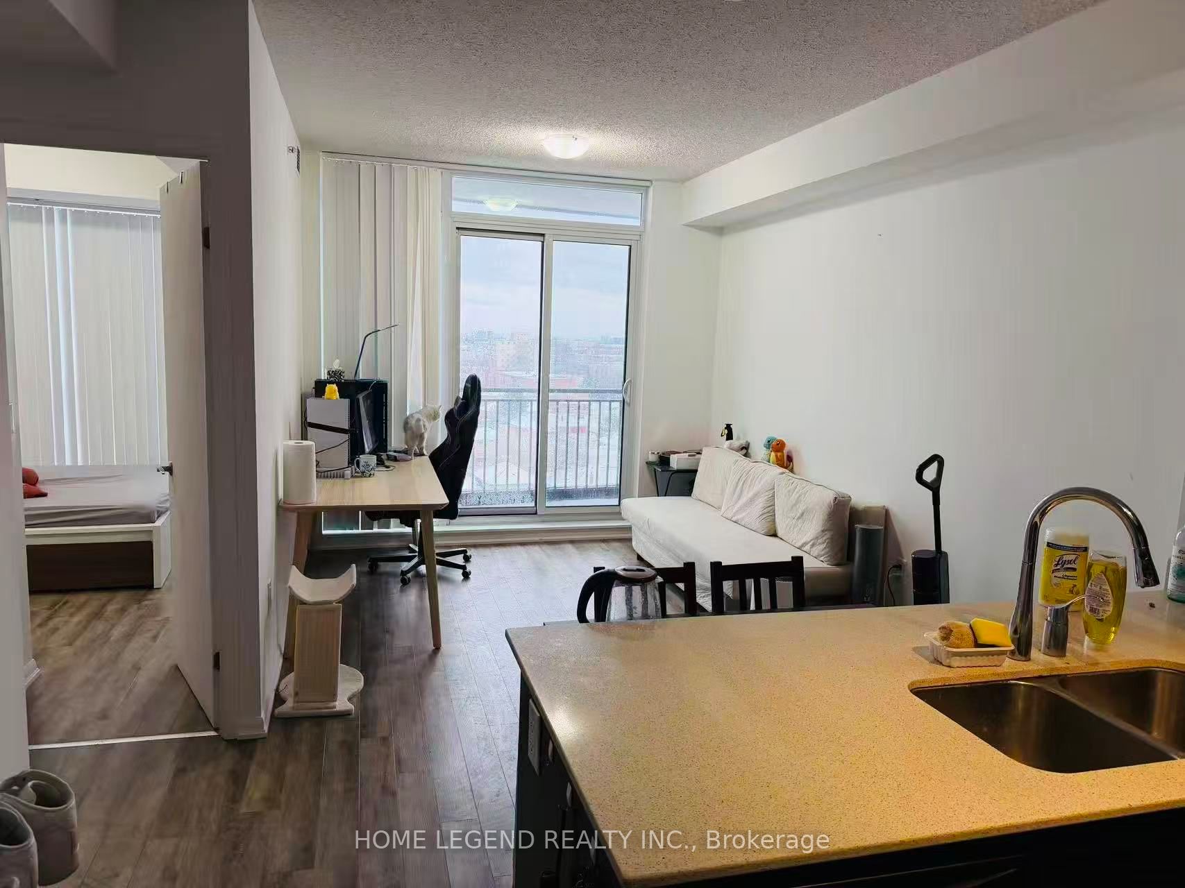 815-800 Lawrence Avenue W, Toronto, ON, M6A 0B1