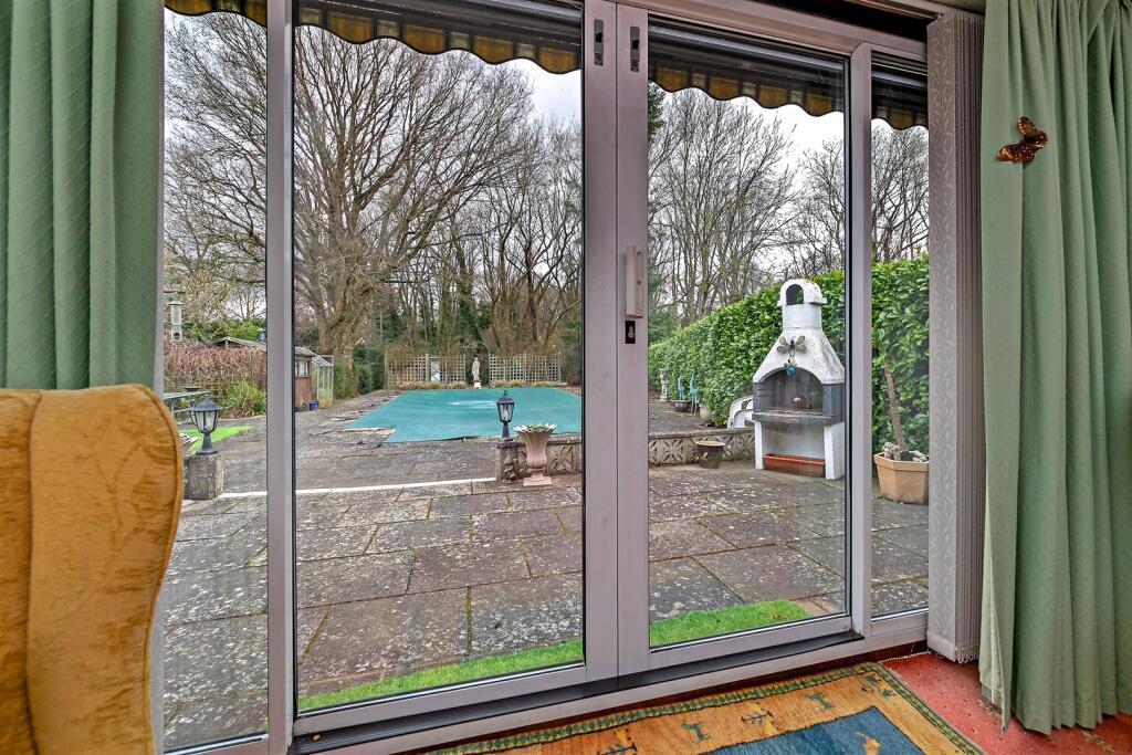 Additional image 13 of Mayflower Road, Park Street, St. Albans