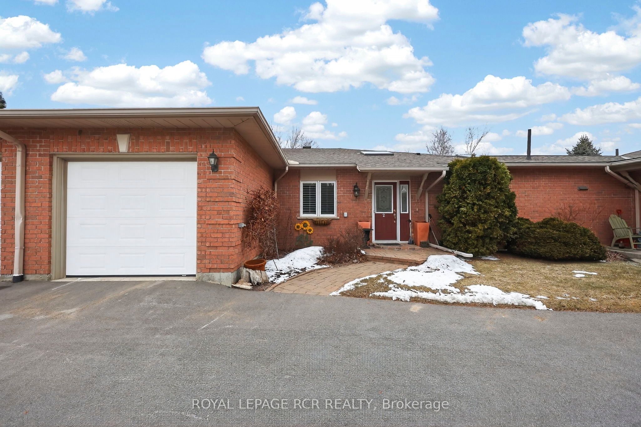2-2-28 Reddington Drive, Caledon, ON, L7E 0E4