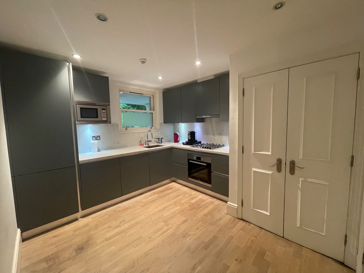 Additional image 4 of 2 Bed Flat, Charlesworth House, SW7, N1 7GU