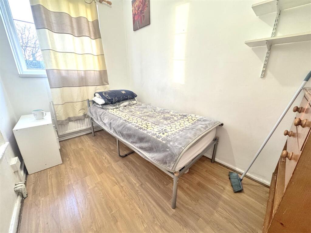 Additional image 6 of Furzen Crescent, Hatfield