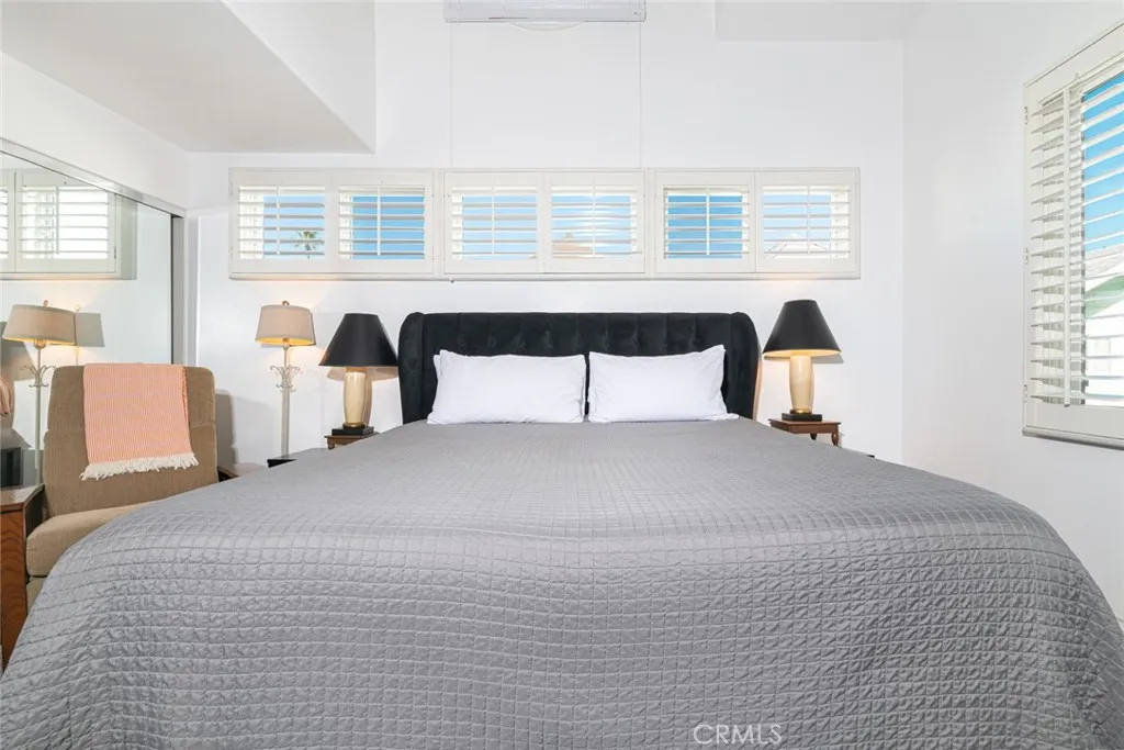 Additional image 33 of 1720 W Oceanfront Unit B, Newport Beach, CA 92663