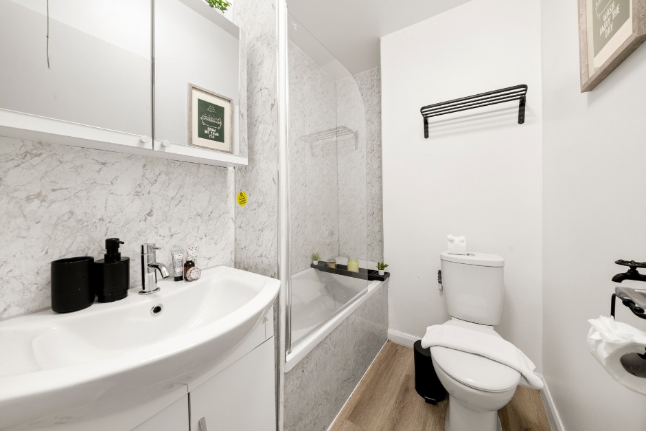 Additional image 2 of 2 Bed Flat, Inverness Terrace, W2, N1 7GU