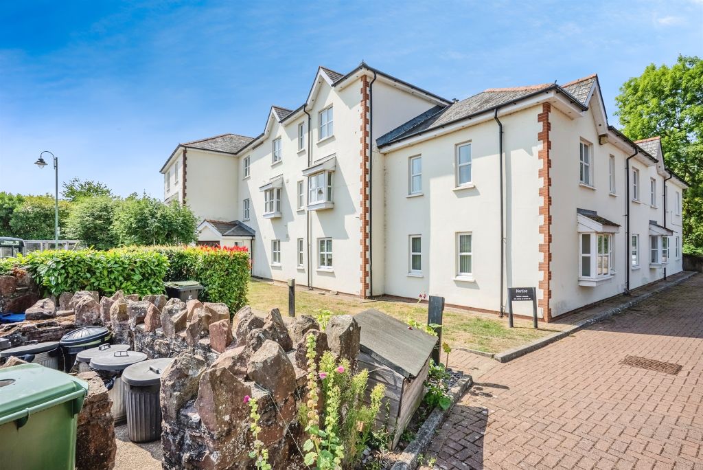 2 bed flat for saleThe Oldway Centre, Monmouth NP25