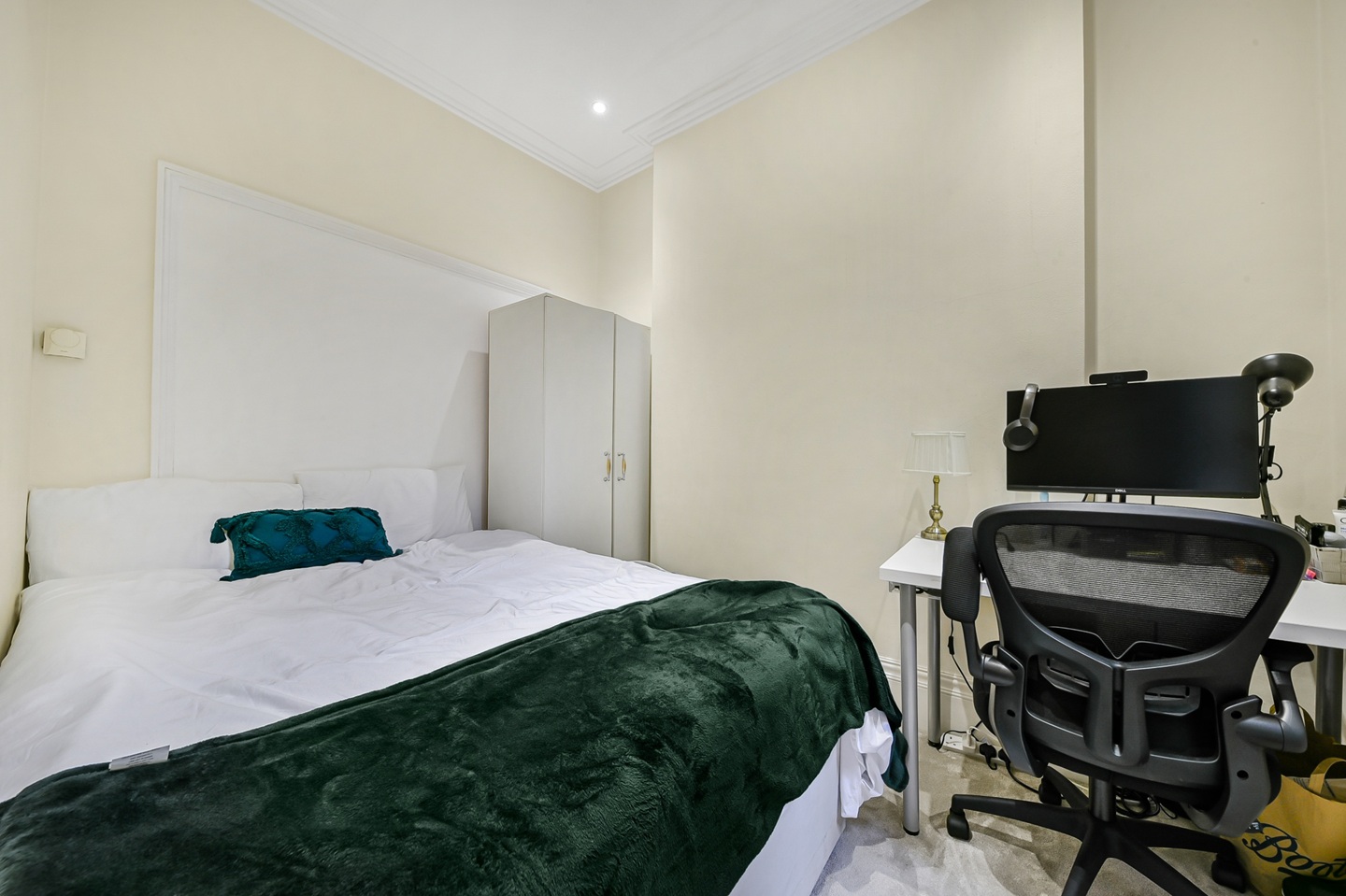 Additional image 11 of 3 Bed Flat, North Gower Street, NW1, N1 7GU