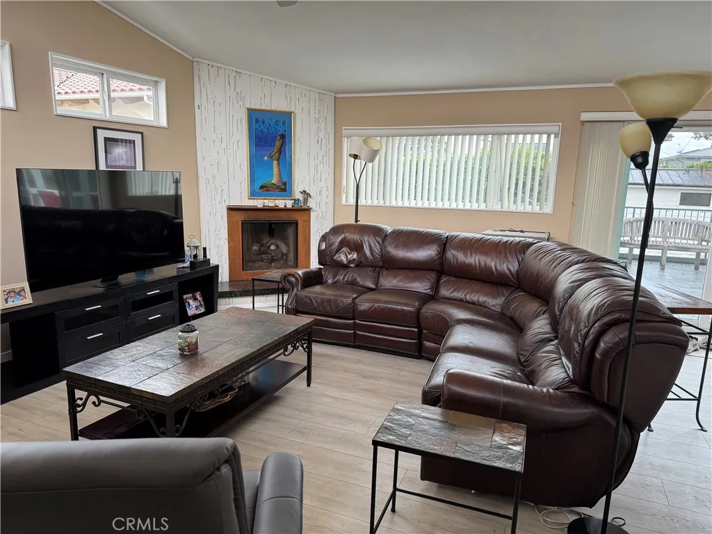 Additional image 2 of 1142 10th, Manhattan Beach, CA 90266